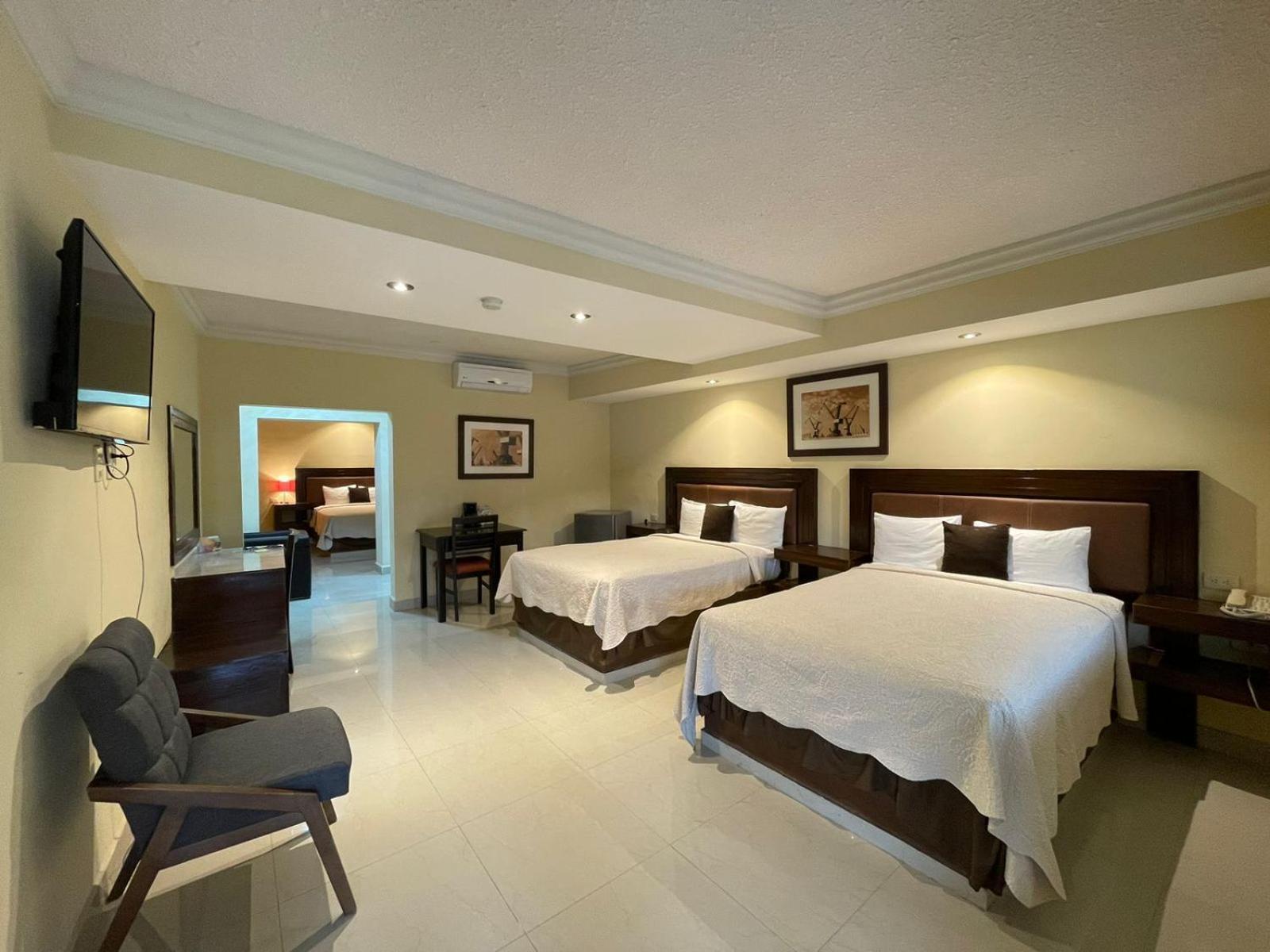 Hotel San Ignacio Inn โทร์เรออน ภายนอก รูปภาพ