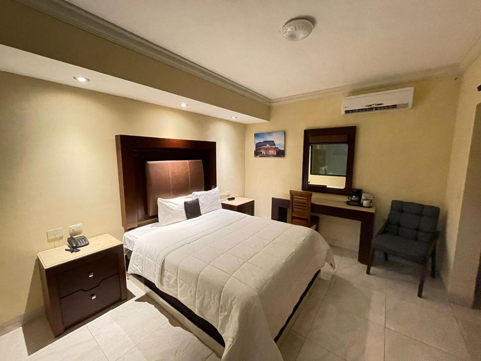 Hotel San Ignacio Inn โทร์เรออน ภายนอก รูปภาพ